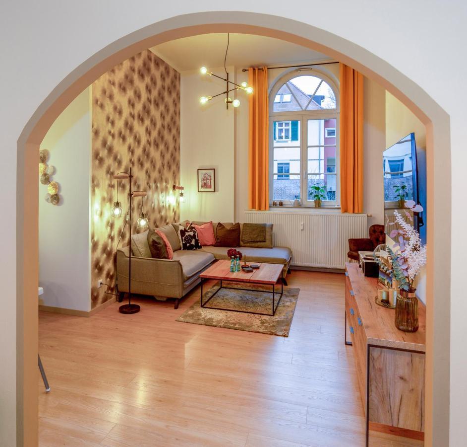 Westend Apartment *